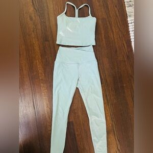 Beyond Yoga set Sage Green Racerback Top and legging XS